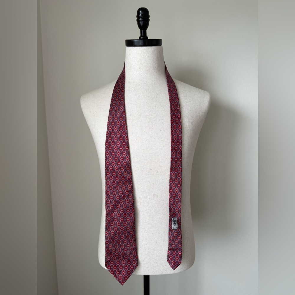 Gucci, Salvatore Ferragamo, Gino Versache, Burberry Men Tie’s Set - Picture 4 of 12